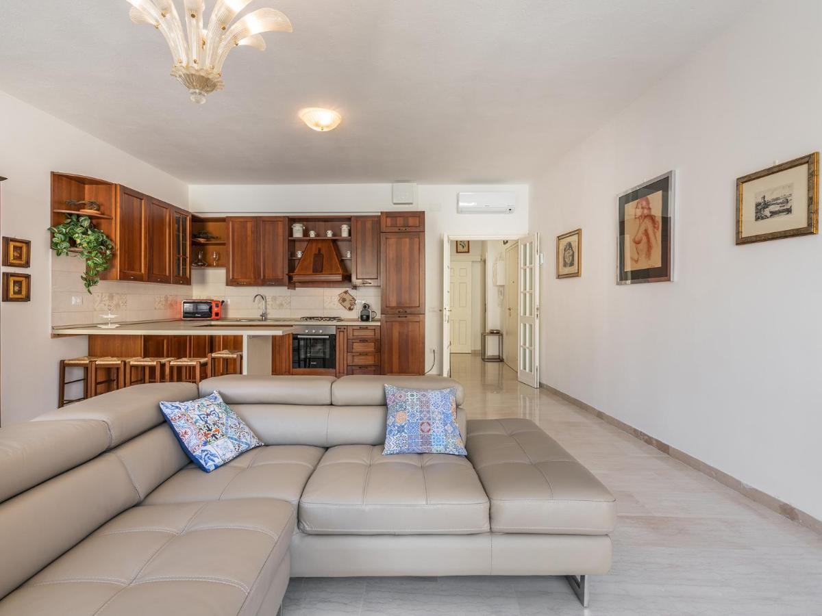 Apartment On Shopping Street 卡利亚里 外观 照片