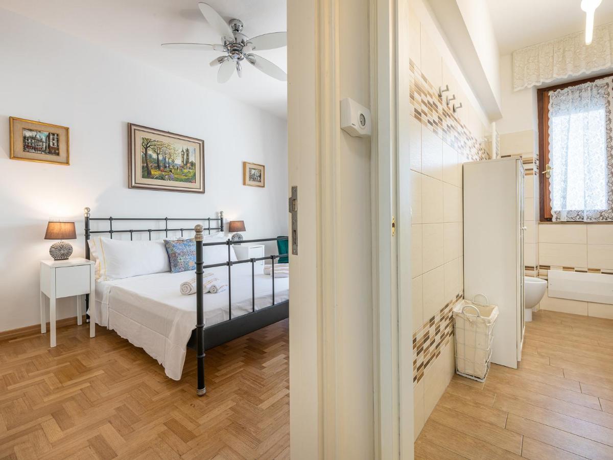 Apartment On Shopping Street 卡利亚里 外观 照片