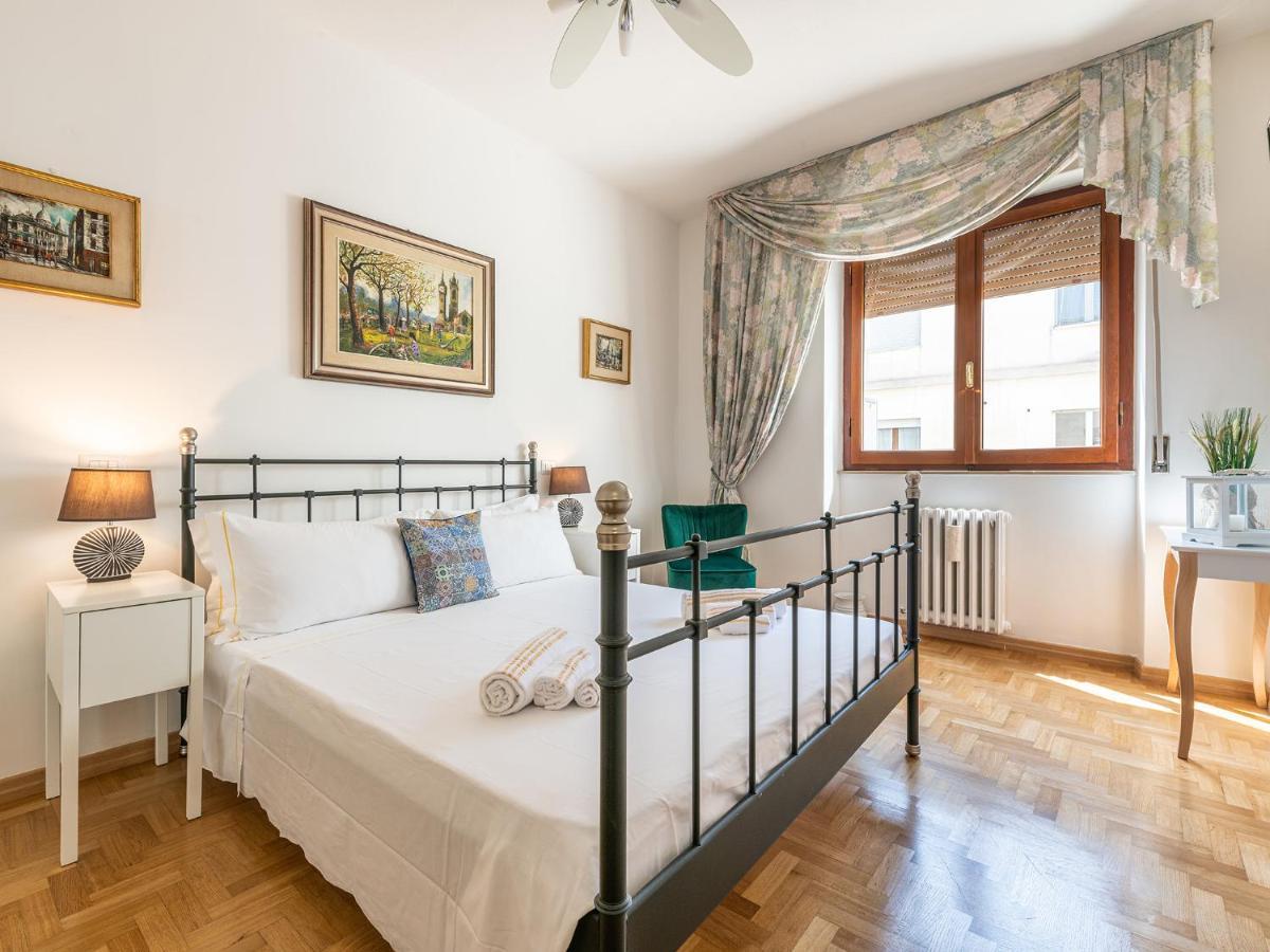 Apartment On Shopping Street 卡利亚里 外观 照片