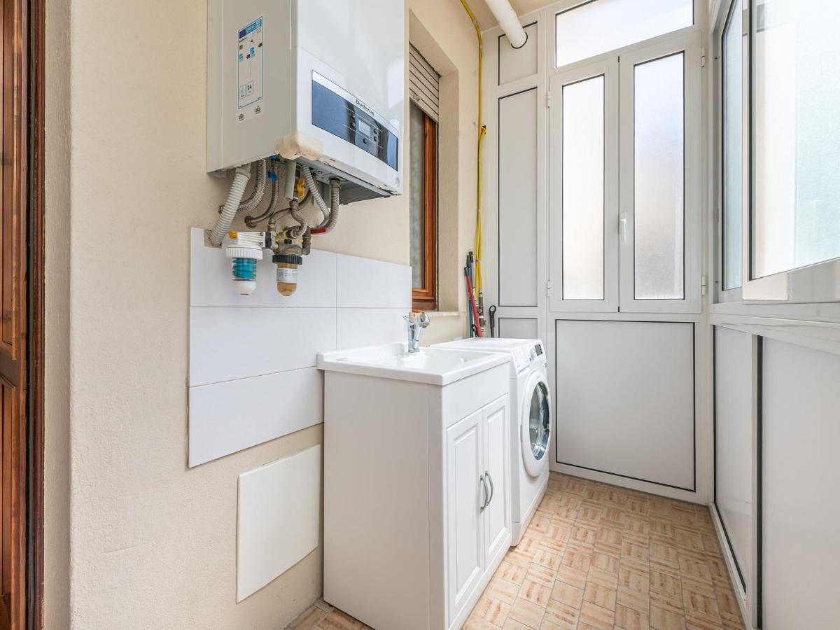 Apartment On Shopping Street 卡利亚里 外观 照片